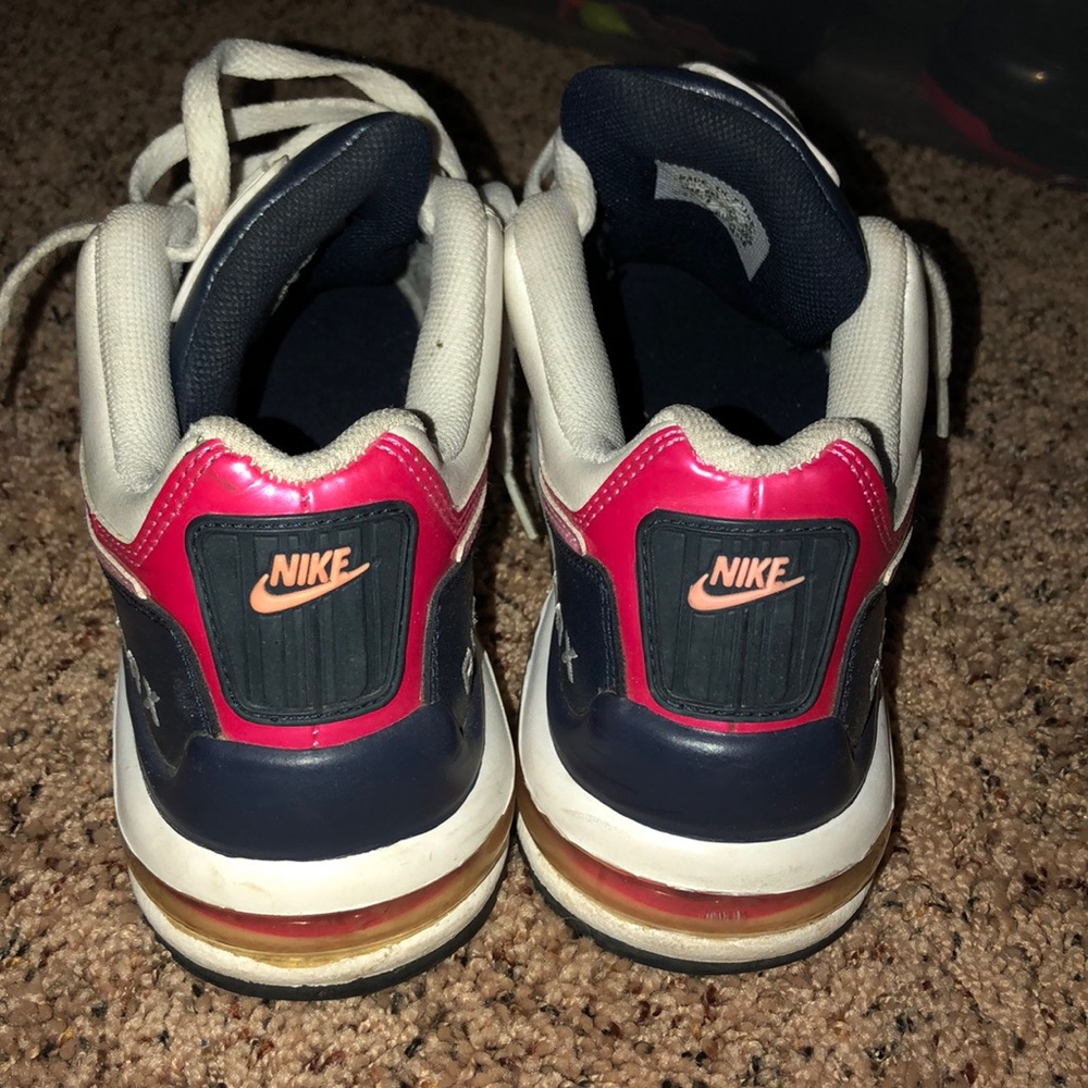 Woman’s Nike sneakers